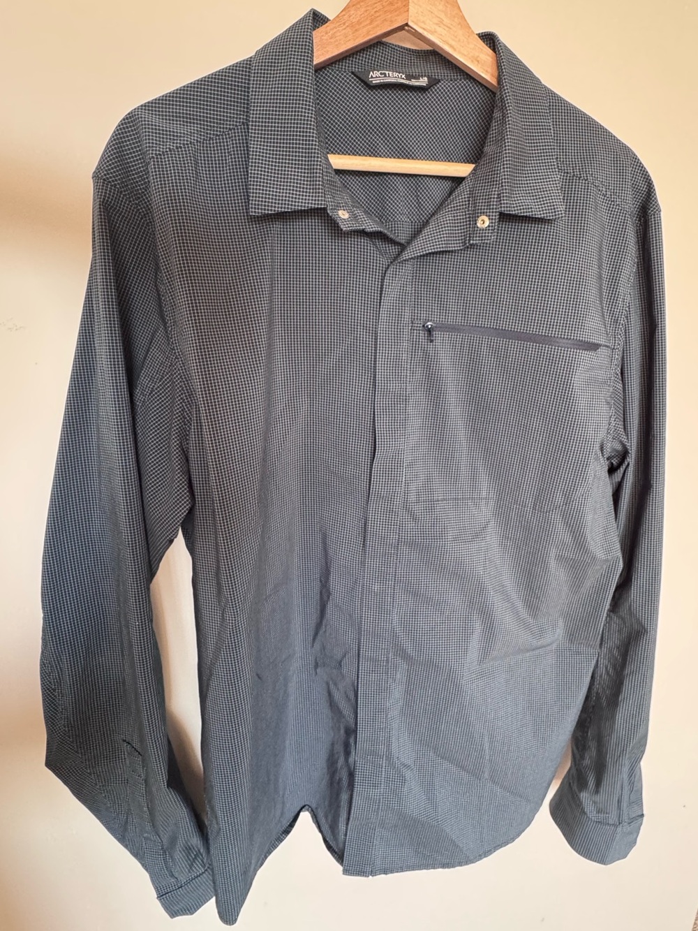 Arc'teryx Men's Blue Plaid Kaslo Long Sleeve Button Up Shirt